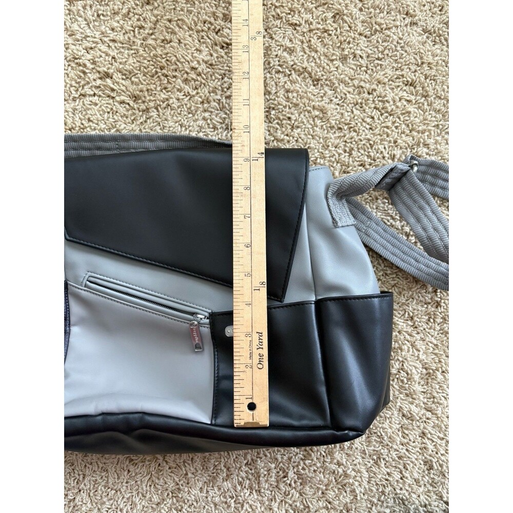 Baggallini Color Blocking Geometric Flap Crossbody Venice Collection Black Gray - Picture 14 of 14